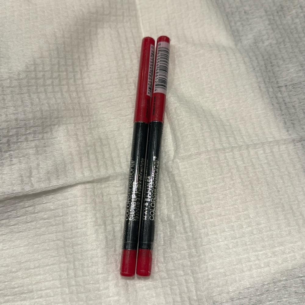 maybelline very cherry lip liner 🍒